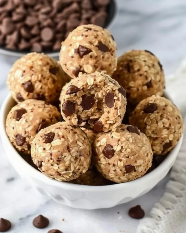 Healthy no bake energy bites made with 5 simple ingredients