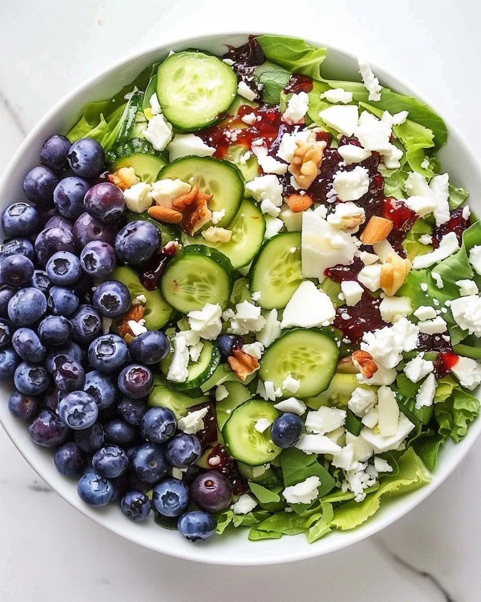 Easy Summer Salad with Blueberries